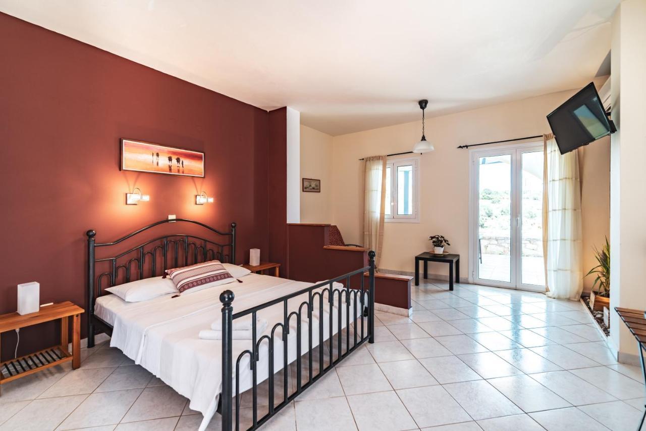 Philyra Appartments Agia Pelagia  外观 照片