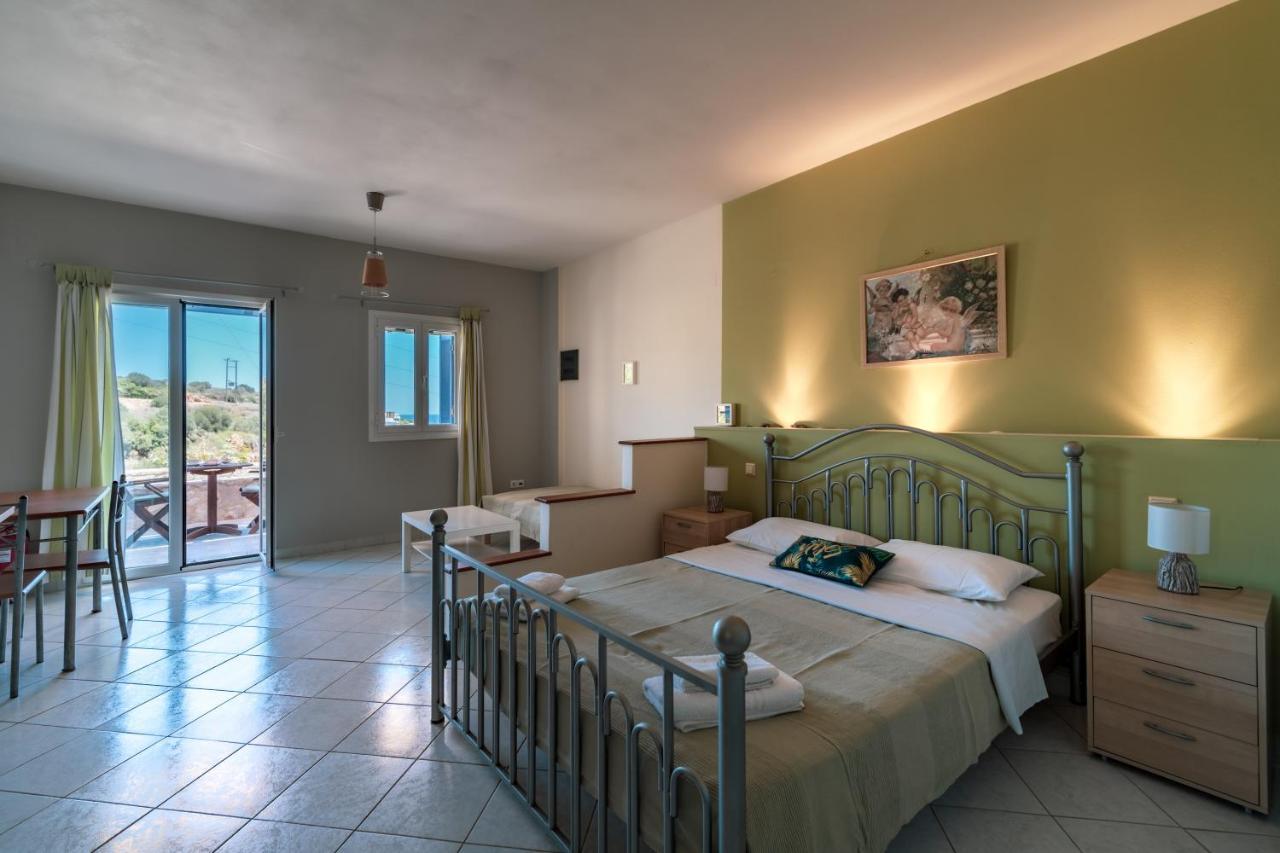 Philyra Appartments Agia Pelagia  外观 照片