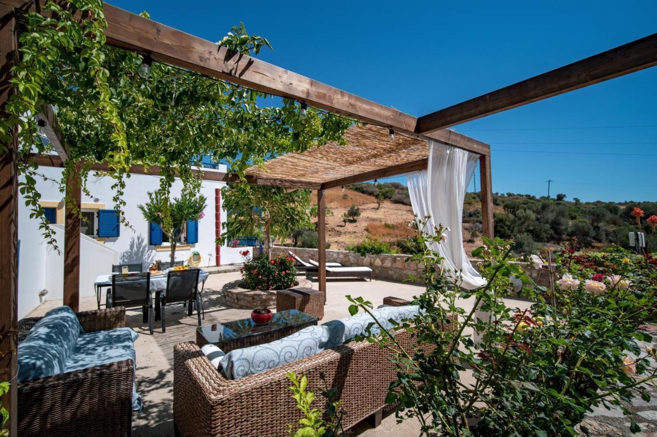Philyra Appartments Agia Pelagia  外观 照片
